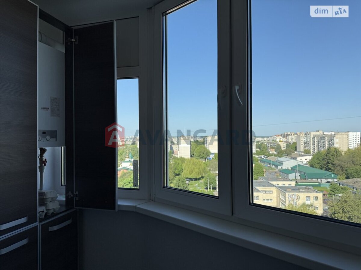 3 ����. ��������, 90/50/14 ��. �., 10/11 ���� ���� 8