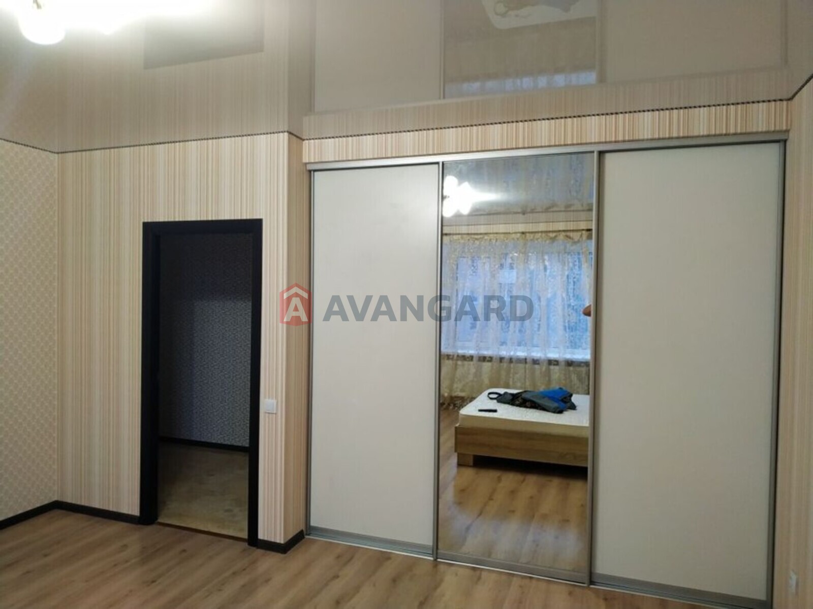 1 ��. ��������, 57/-/15 ��. �., 7/12 ������ ���� 12