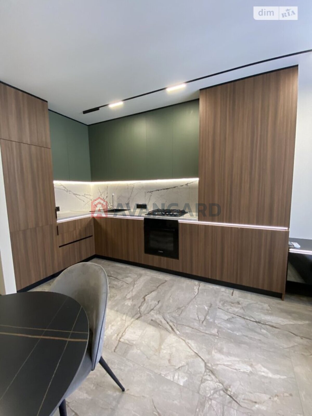 1 ��. ��������, 45/-/16 ��. �., 9/10 ������ ���� 12