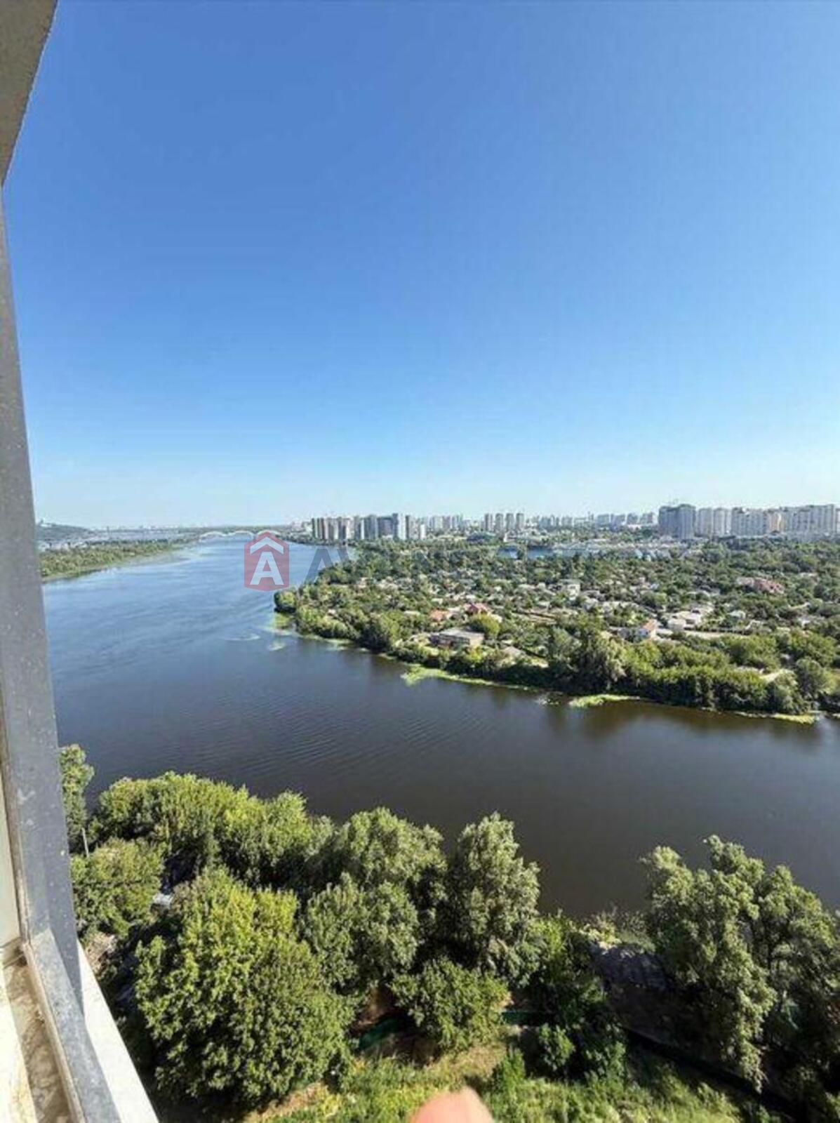 3 ��. ��������, 124/-/52 ��. �., 20/25 ������ ���� 14