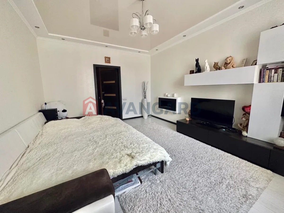 1 ��. ��������, 43/-/11 ��. �., 6/19 ������ ���� 12