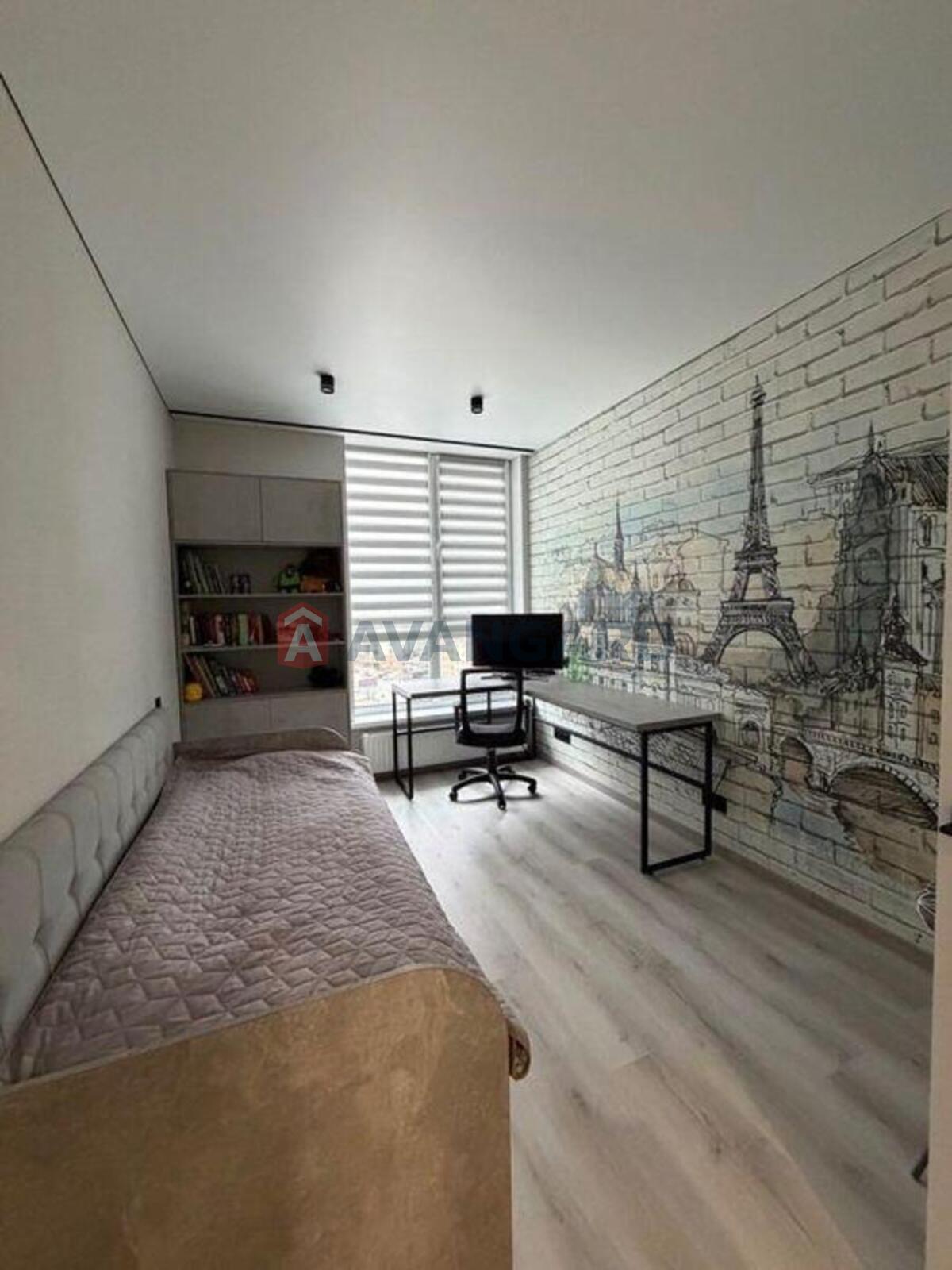 3 ��. ��������, 108/-/15 ��. �., 9/10 ������ ���� 19