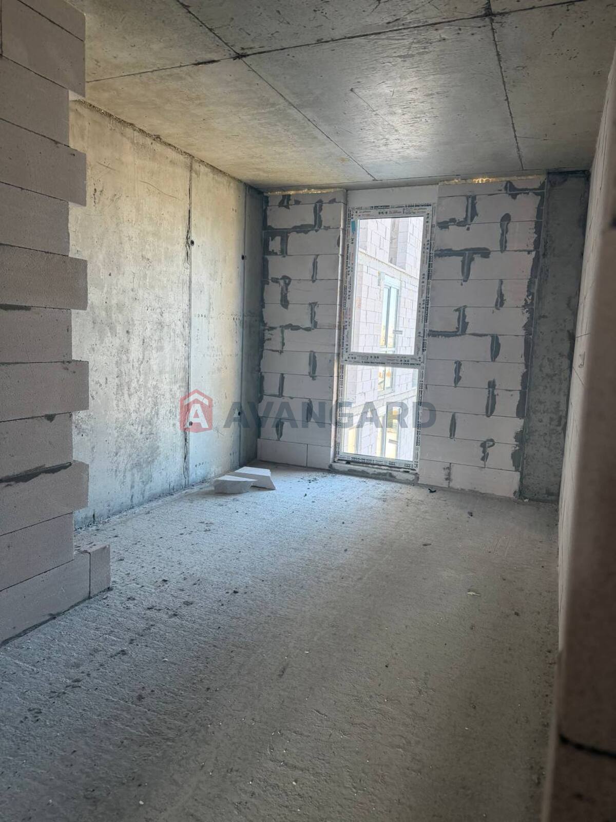 3 ��. ��������, 95,93/55,24/13,89 ��. �., 5/9 ������ ���� 11