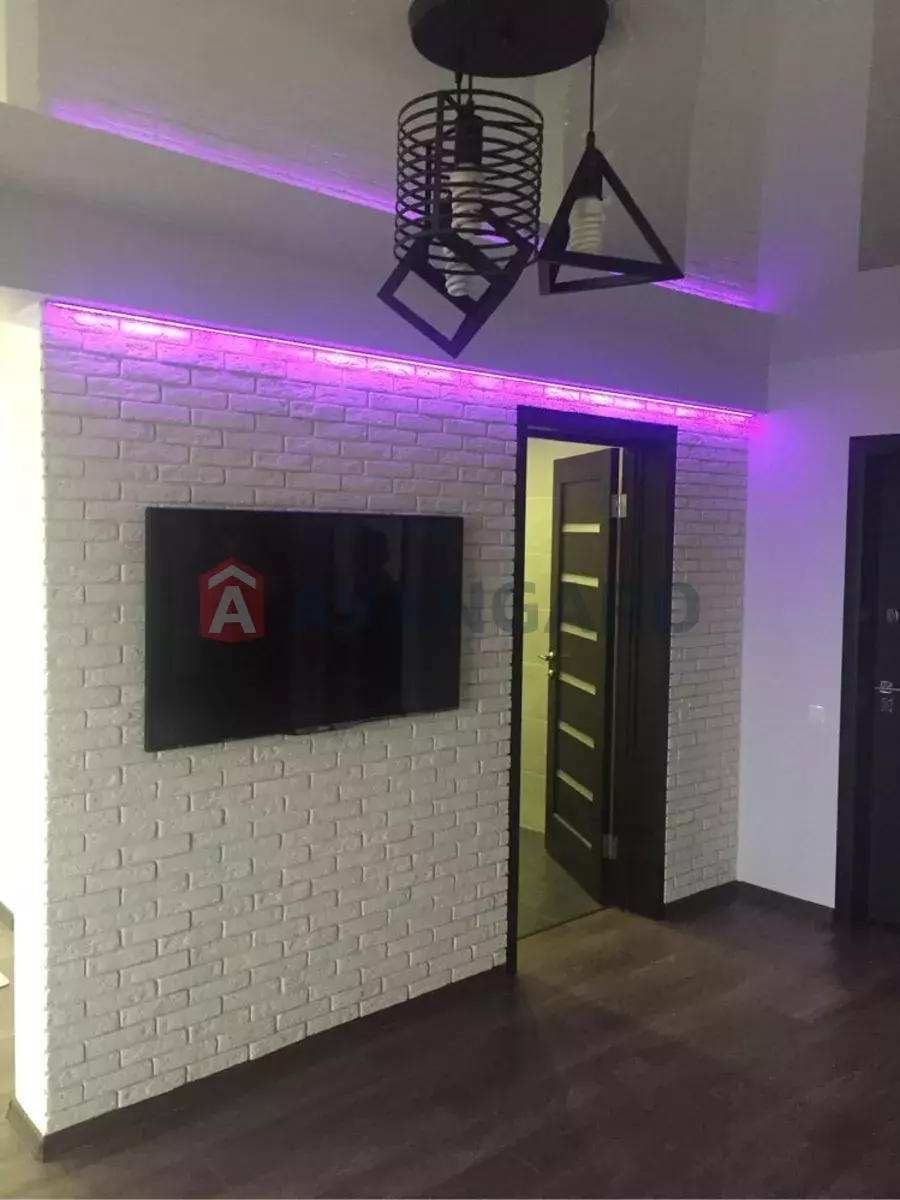 2 ��. ��������, 55/-/15 ��. �., 14/16 ������ ���� 3