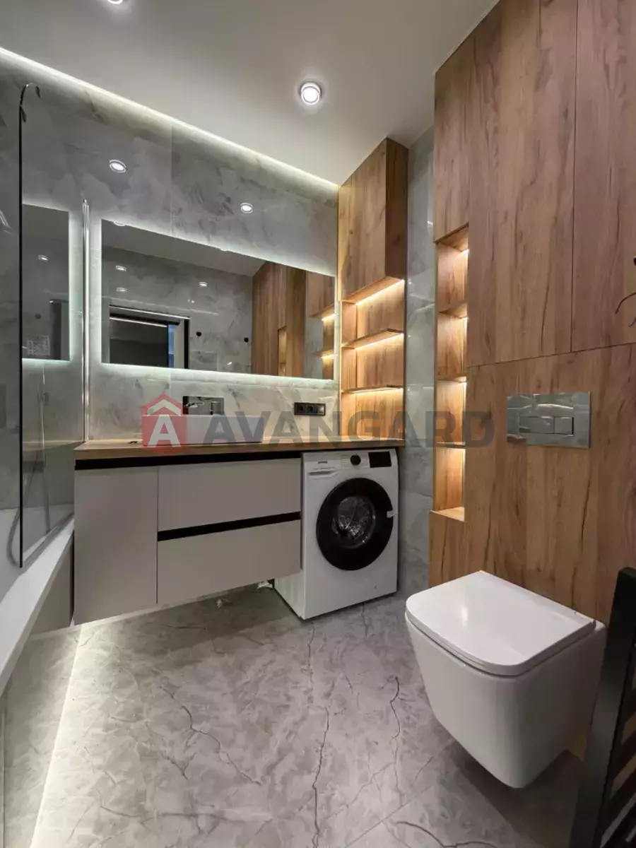 1 ��. ��������, 44/17/15 ��. �., 5/10 ������ ���� 28