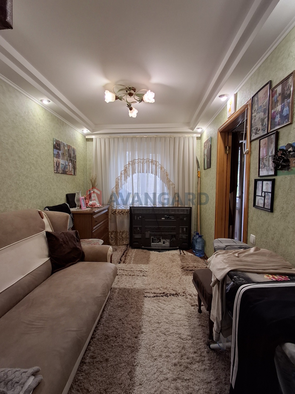 3 ����. ��������, 58/42/6 ��. �., 2/5 ���� ���� 6