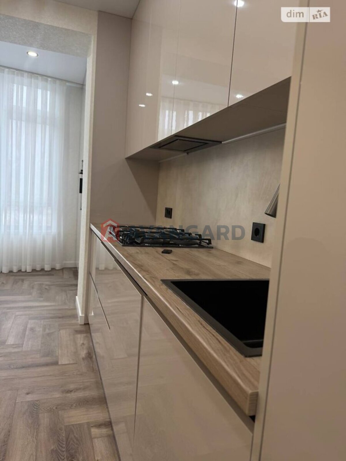 2 ��. ��������, 70/-/- ��. �., 1/10 ������ ���� 17