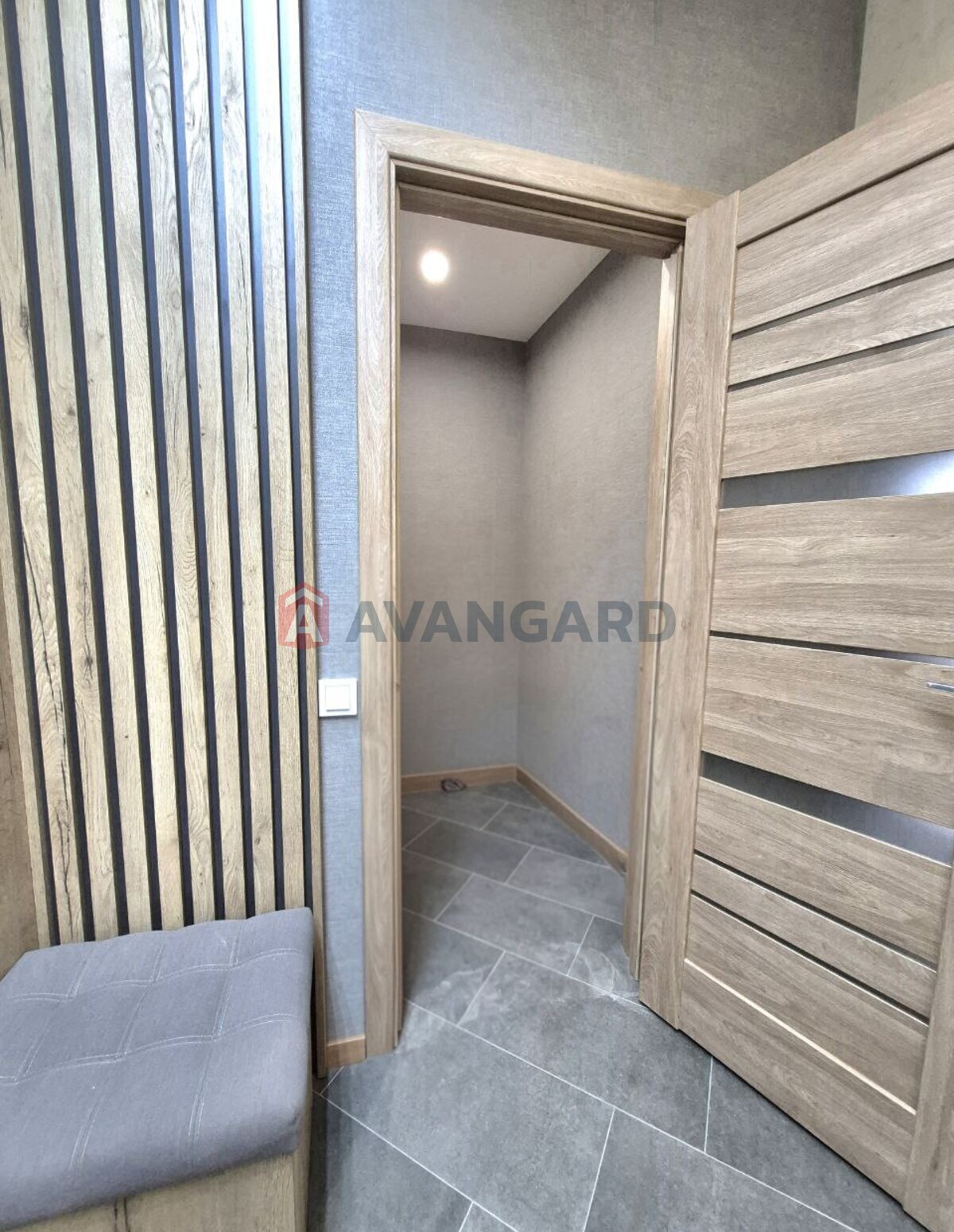 1 ��. ��������, 51,6/17,8/14,3 ��. �., 11/25 ������ ���� 15