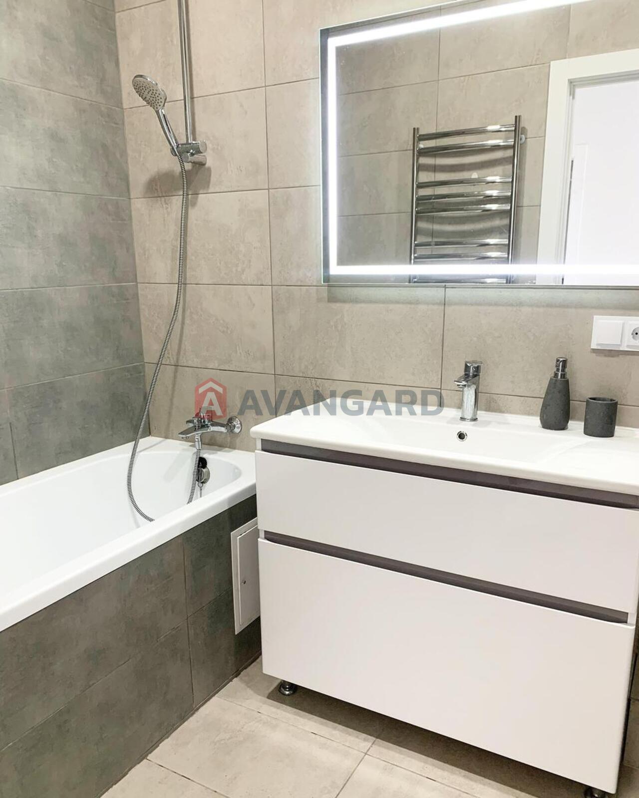 2 ����. ��������, 47/47/- ��. �., 25/28 ���� ���� 4