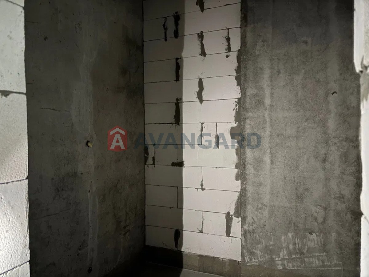 1 ��. ��������, 52/-/18 ��. �., 15/23 ������ ���� 6