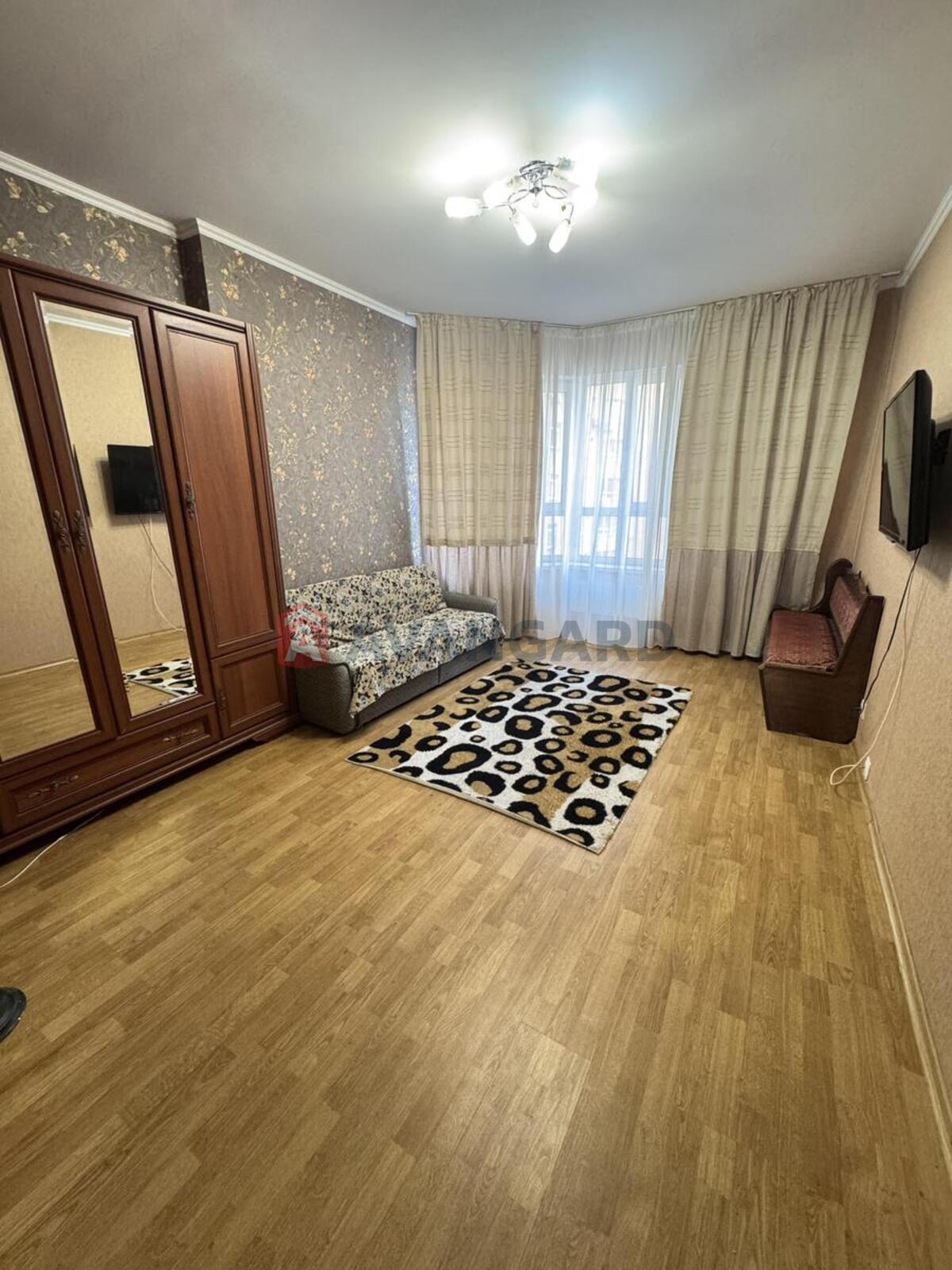 3 ����. ��������, 92/57/15 ��. �., 12/28 ���� ���� 21