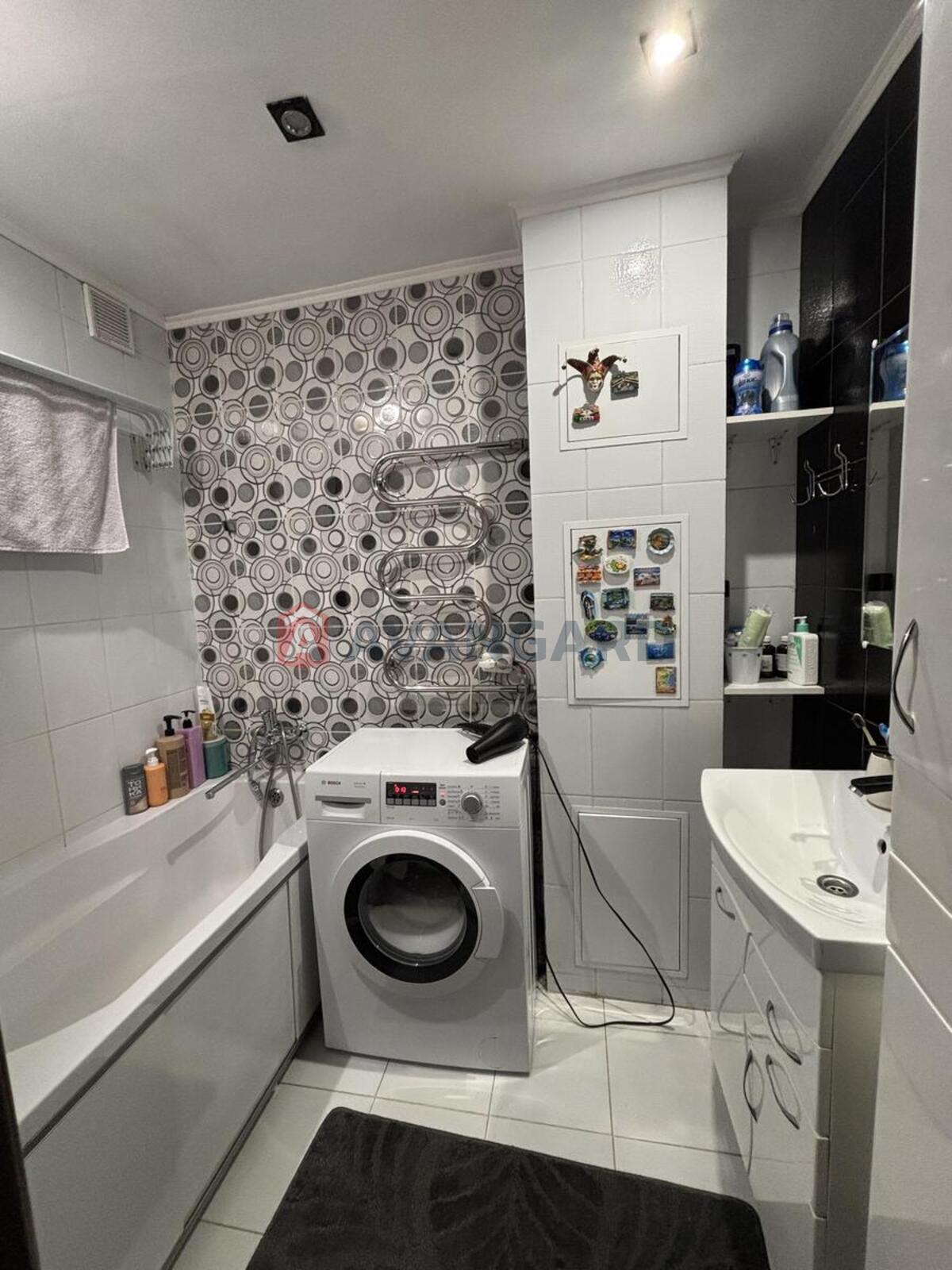 3 ����. ��������, 75/45/9 ��. �., 8/9 ���� ���� 7