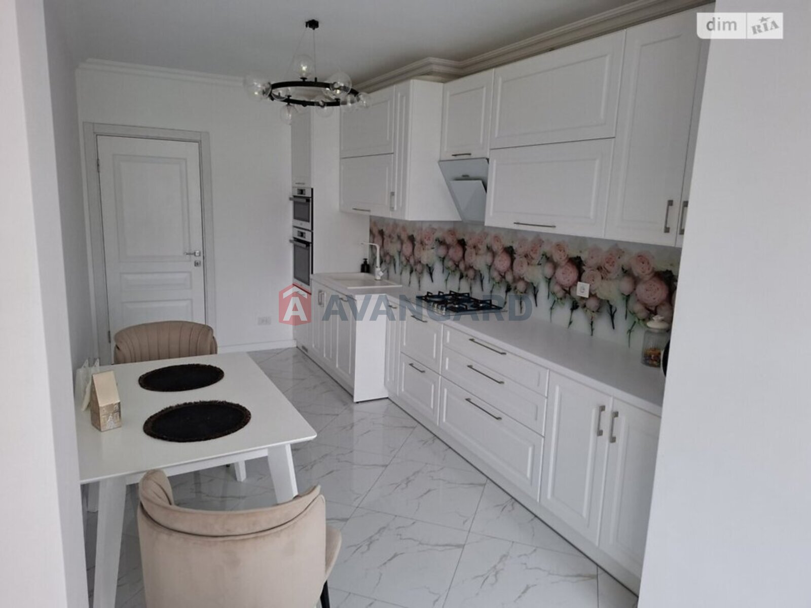 2 ��. ��������, 86/60/20 ��. �., 10/11 ������ ���� 11