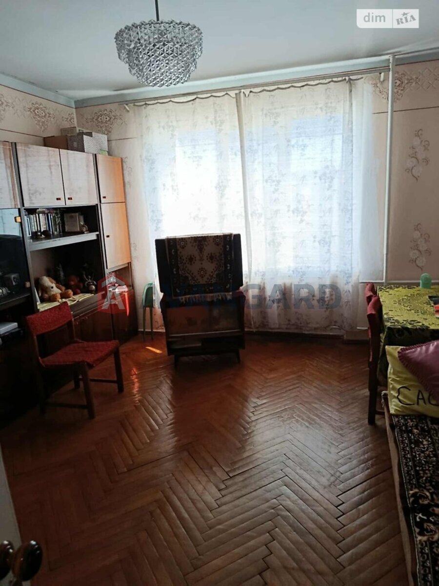 3 . , 86/82/- . ., 9/9   10