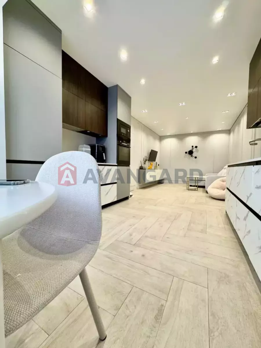 2 ��. ��������, 56/15/20 ��. �., 12/12 ������ ���� 8