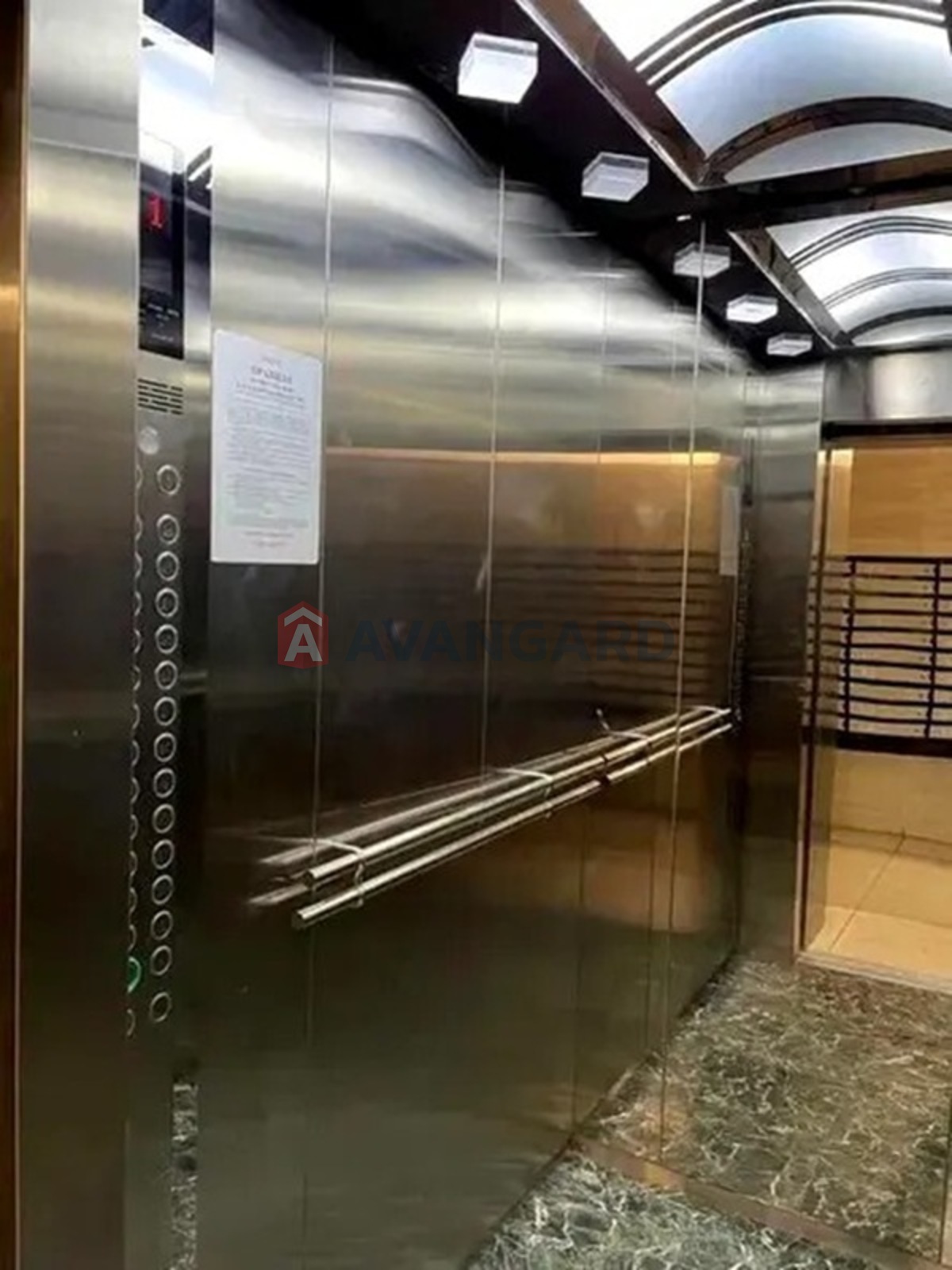 1 ��. ��������, 28/17/9 ��. �., 13/25 ������ ���� 17