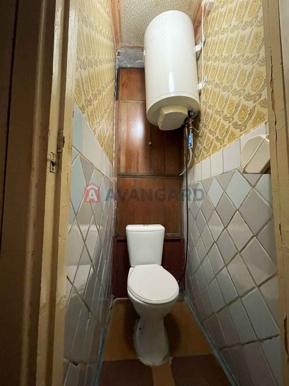 3 ����. ��������, 69.4/39.2/6.6 ��. �., 8/16 ���� ���� 13