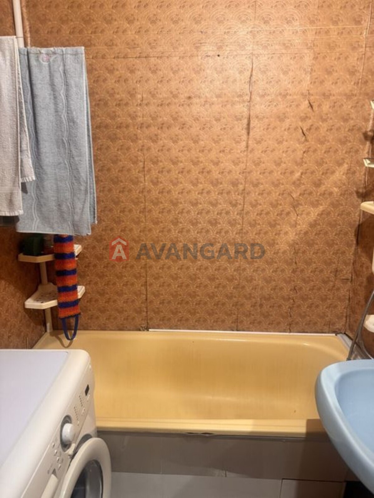 3 ����. ��������, 68/-/8 ��. �., 9/9 ���� ���� 4