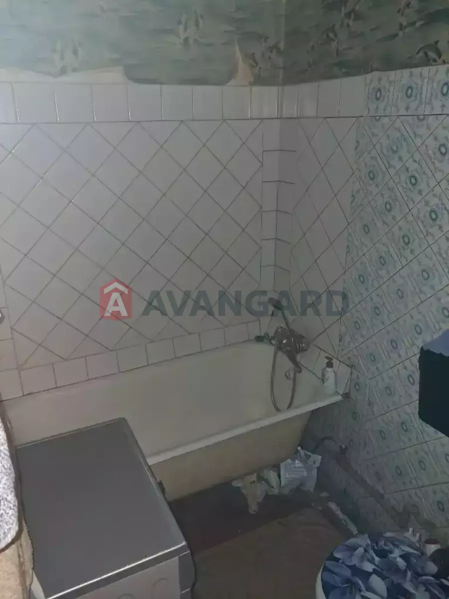 2 ��. ��������, 46/28/5 ��. �., 3/5 ������ ���� 8