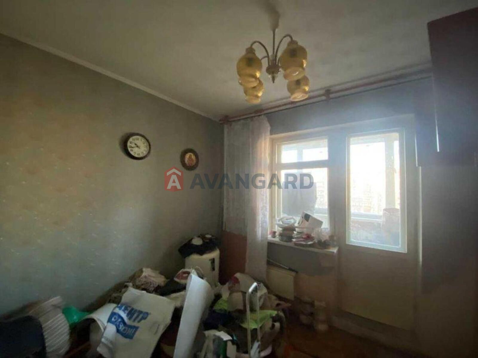 1 ��. ��������, 68/-/8 ��. �., 7/10 ������ ���� 9