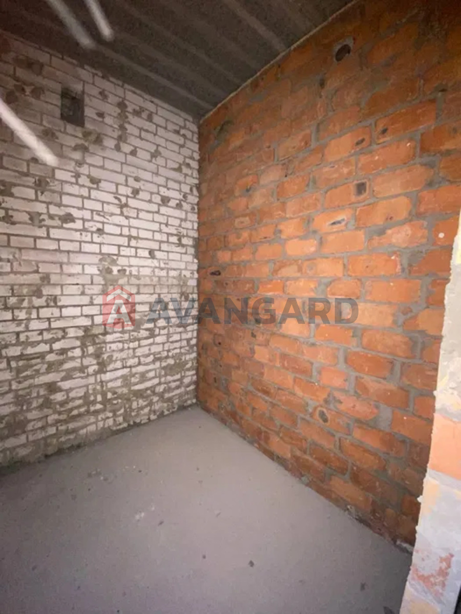 2 ��. ��������, 98/-/20 ��. �., 1/10 ������ ���� 7