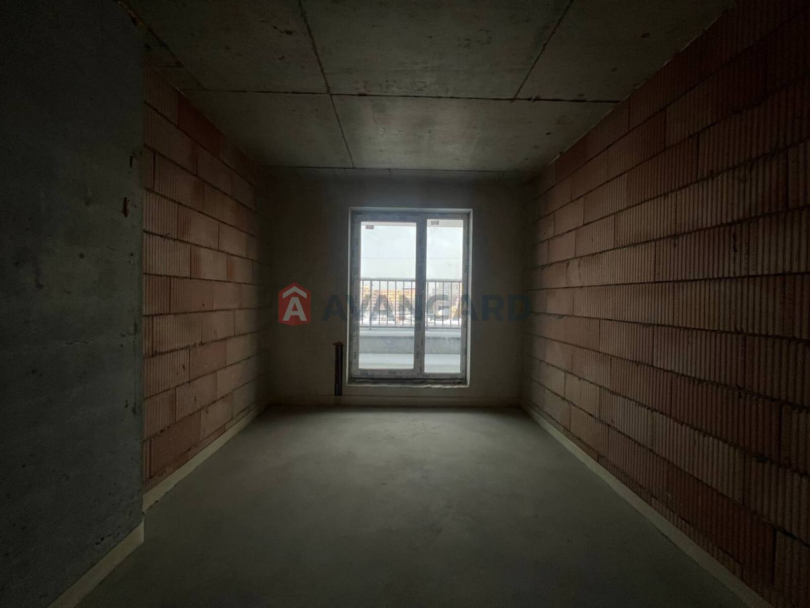 2 ��. ��������, 69.3/22/34 ��. �., 6/6 ������ ���� 9