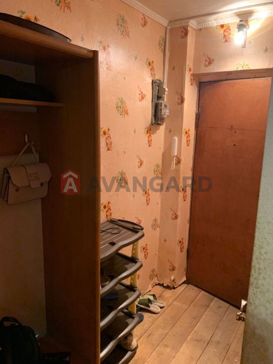 2 ��. ��������, 42/-/5 ��. �., 2/5 ������ ���� 6