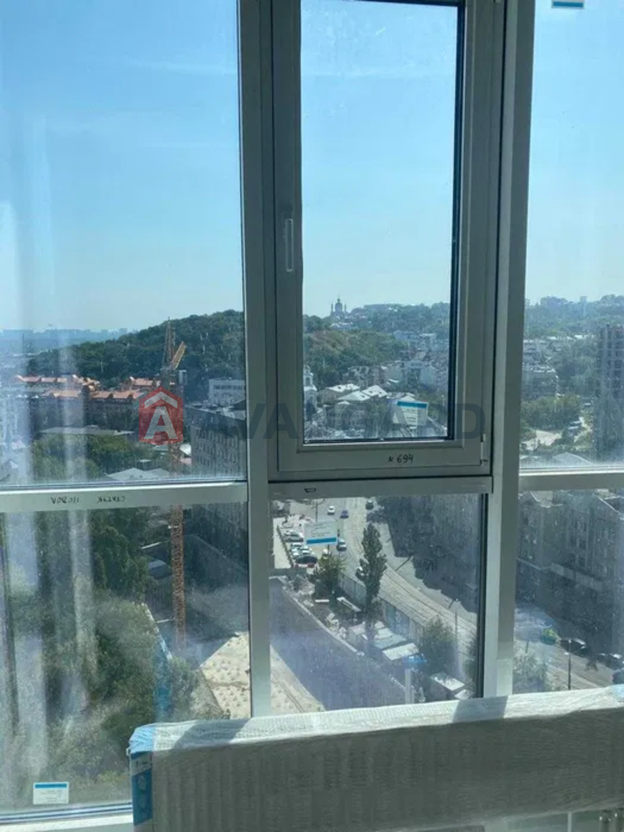 1 ��. ��������, 102/-/12 ��. �., 16/25 ������ ���� 9