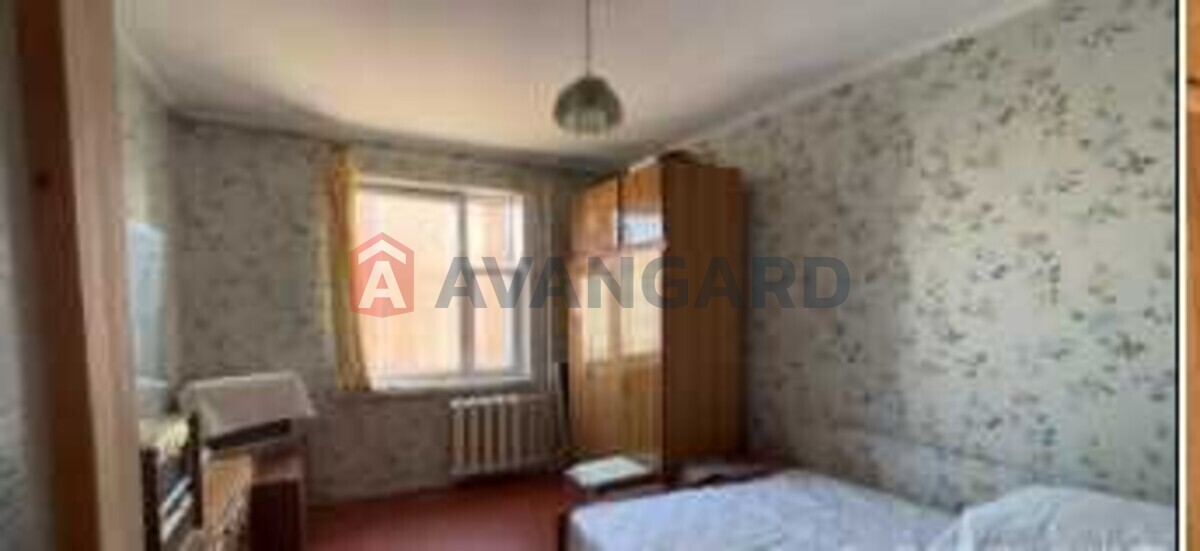 2 ��. ��������, 51/-/8 ��. �., 7/10 ������ ���� 4