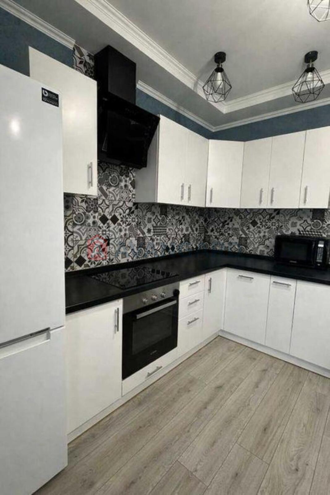 1 ����. ��������, 38/-/10 ��. �., 7/9 ���� ���� 3