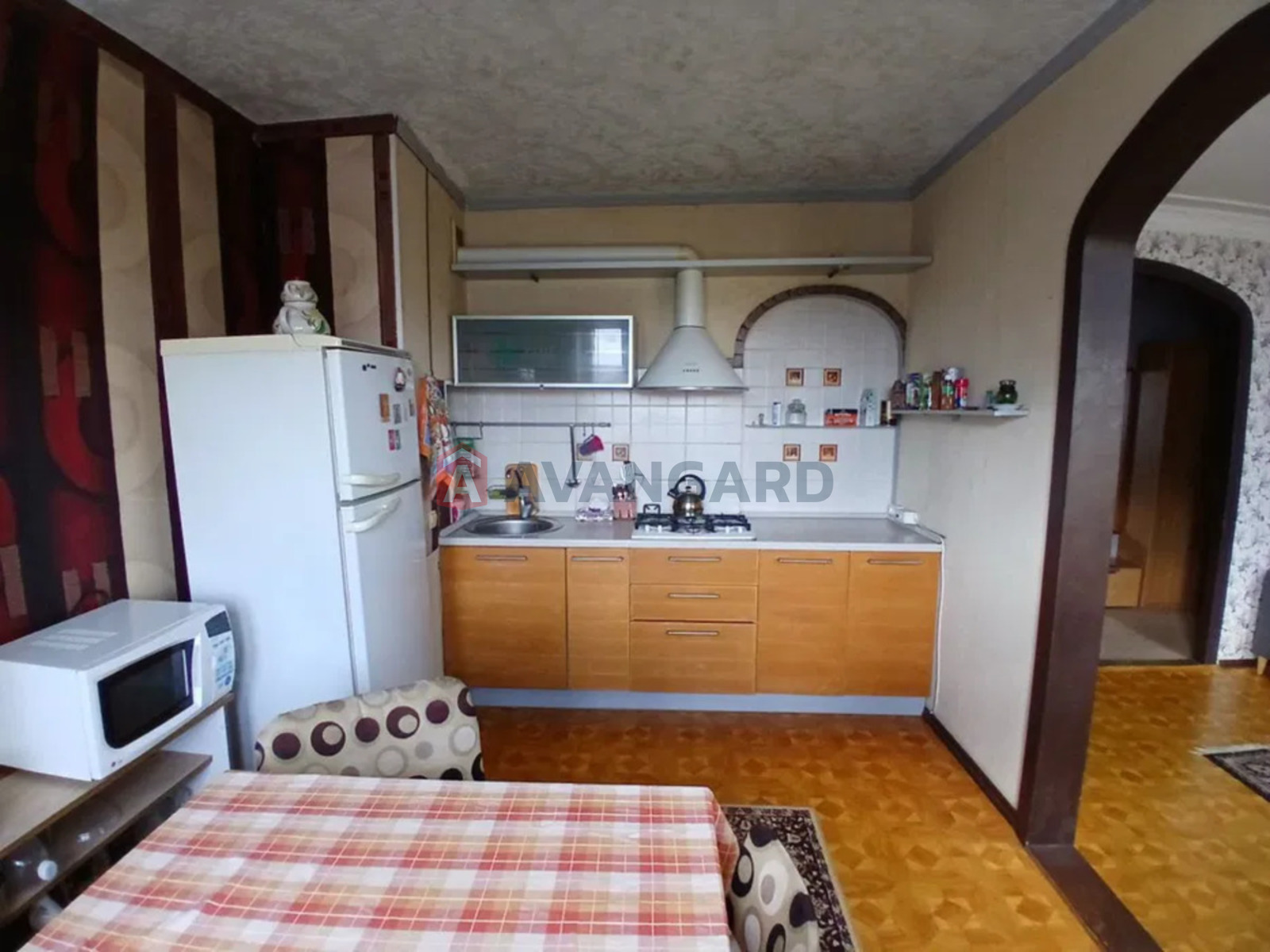 3 . , 67/-/8 . ., 8/9   5