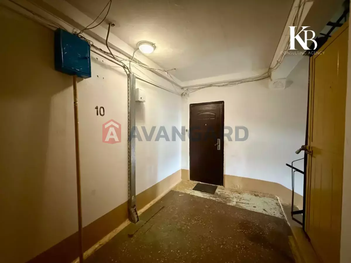 2 ��. ��������, 45/27/7 ��. �., 10/11 ������ ���� 17