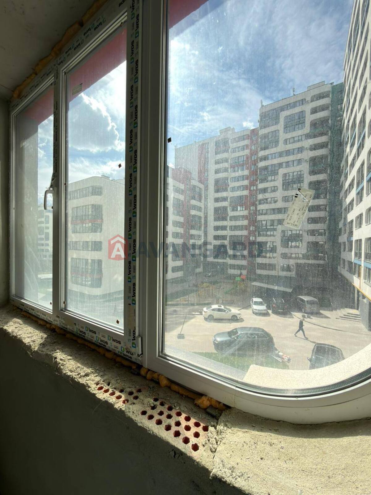 1 ��. ��������, 40/20/13 ��. �., 4/10 ������ ���� 9