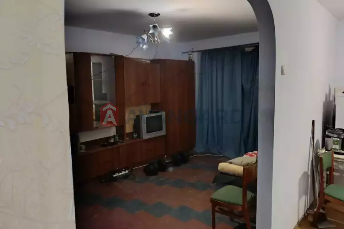 3 ��. ��������, 56/48/4 ��. �., 4/5 ������ ���� 10