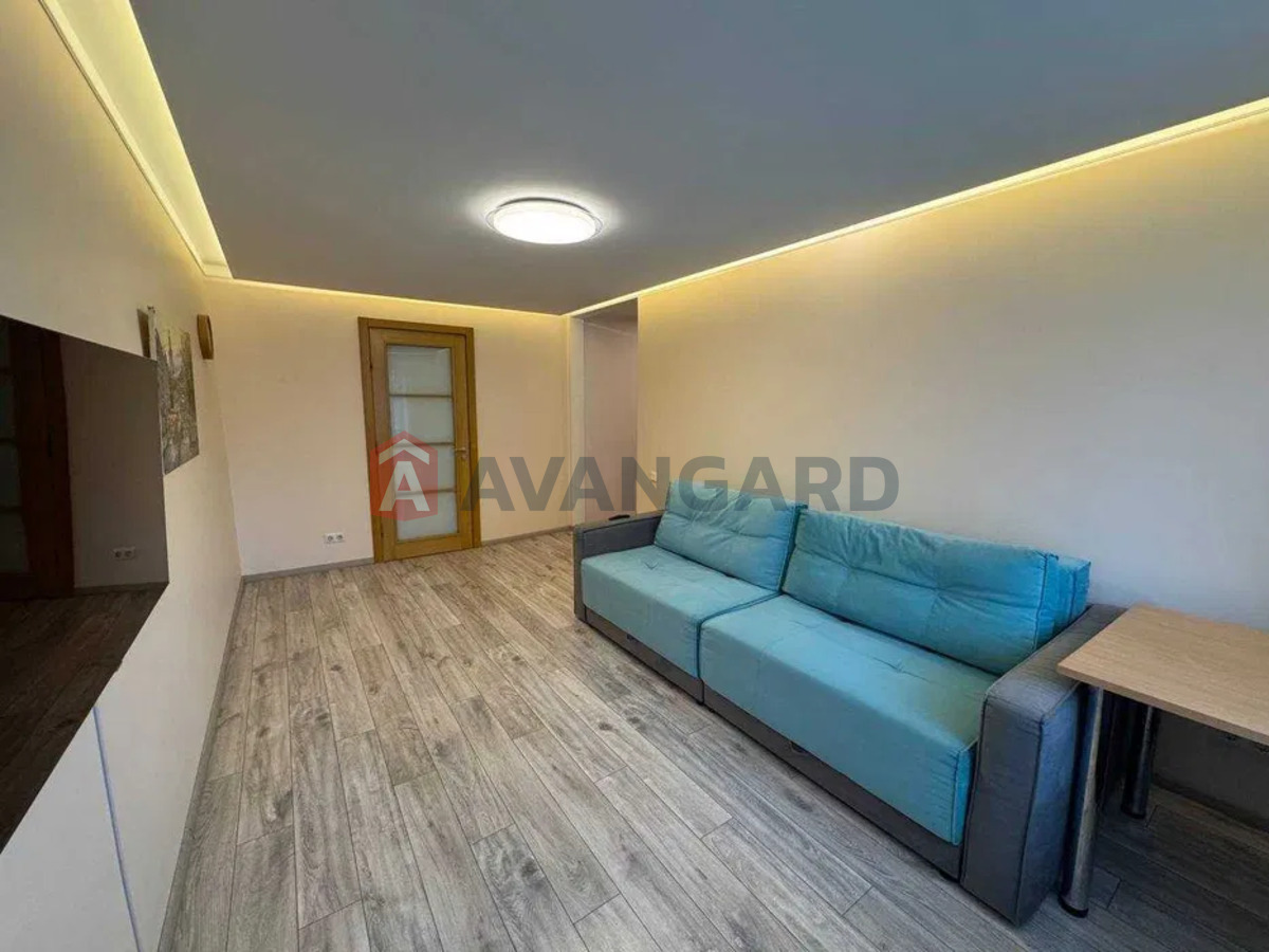 3 кім. квартира, 67/-/9,6 кв. м., 1/9 поверх фото 1 3 кім. квартира, 67/-/9,6 кв. м., 1/9 поверх фото 1