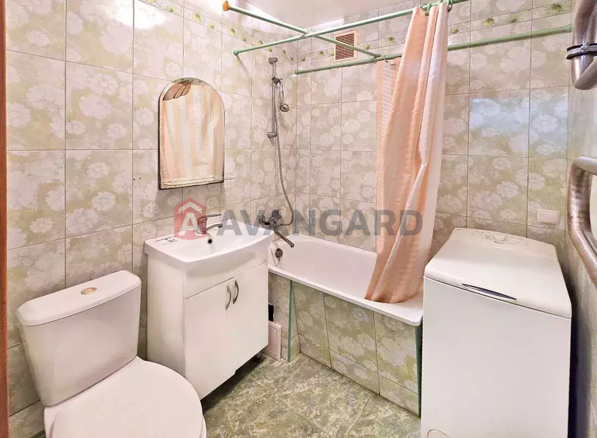 1 ��. ��������, 33/-/6 ��. �., 4/5 ������ ���� 8