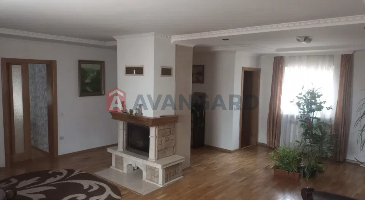 4 ����. ��������, 121/-/30 ��. �., 2/2 ���� ���� 3