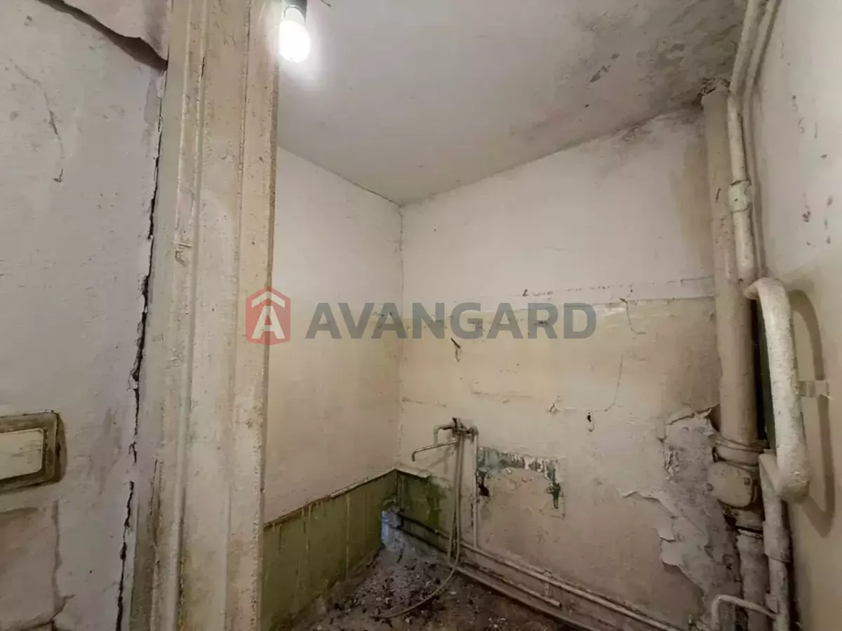 1 . , 39/-/9 . ., 9/9   11