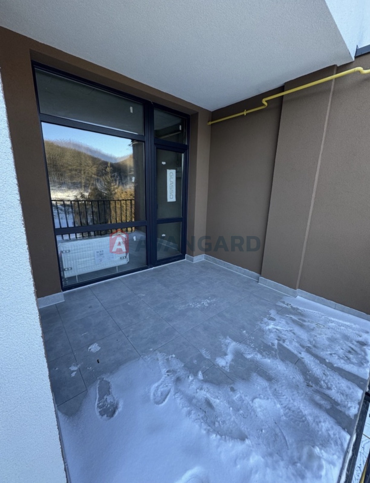 2 ��. ��������, 68/31/19 ��. �., 5/5 ������ ���� 15