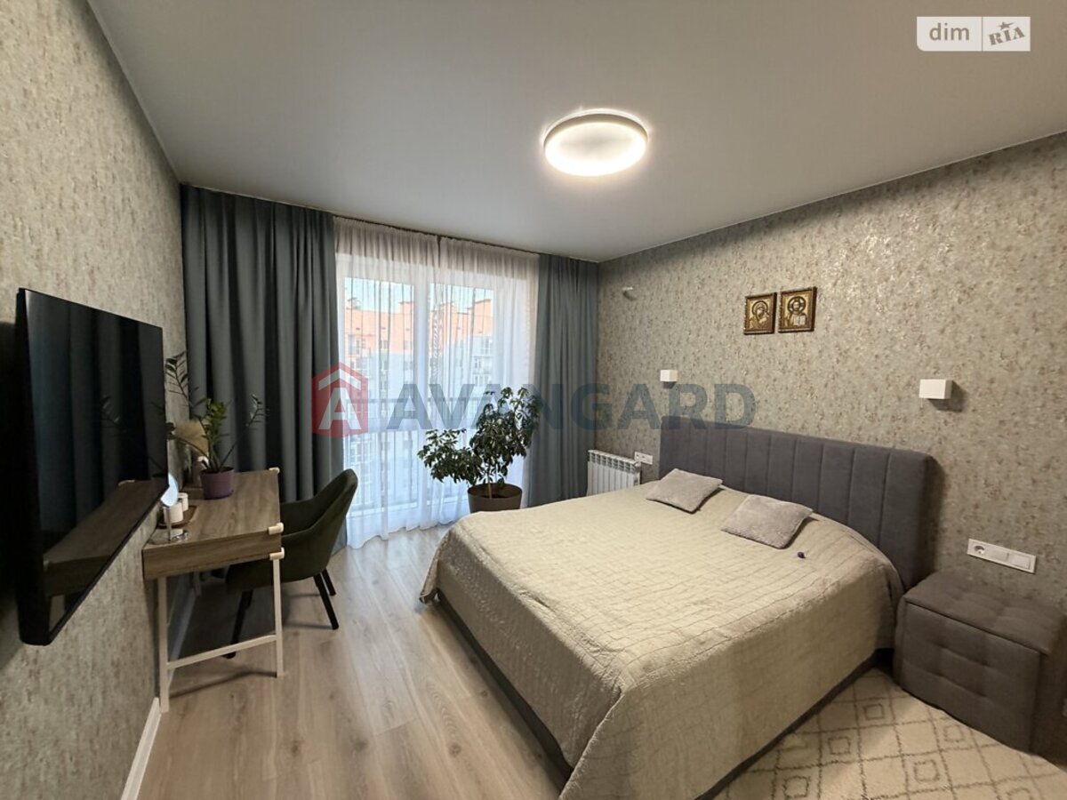 2 ��. ��������, 70/-/19 ��. �., 7/8 ������ ���� 12