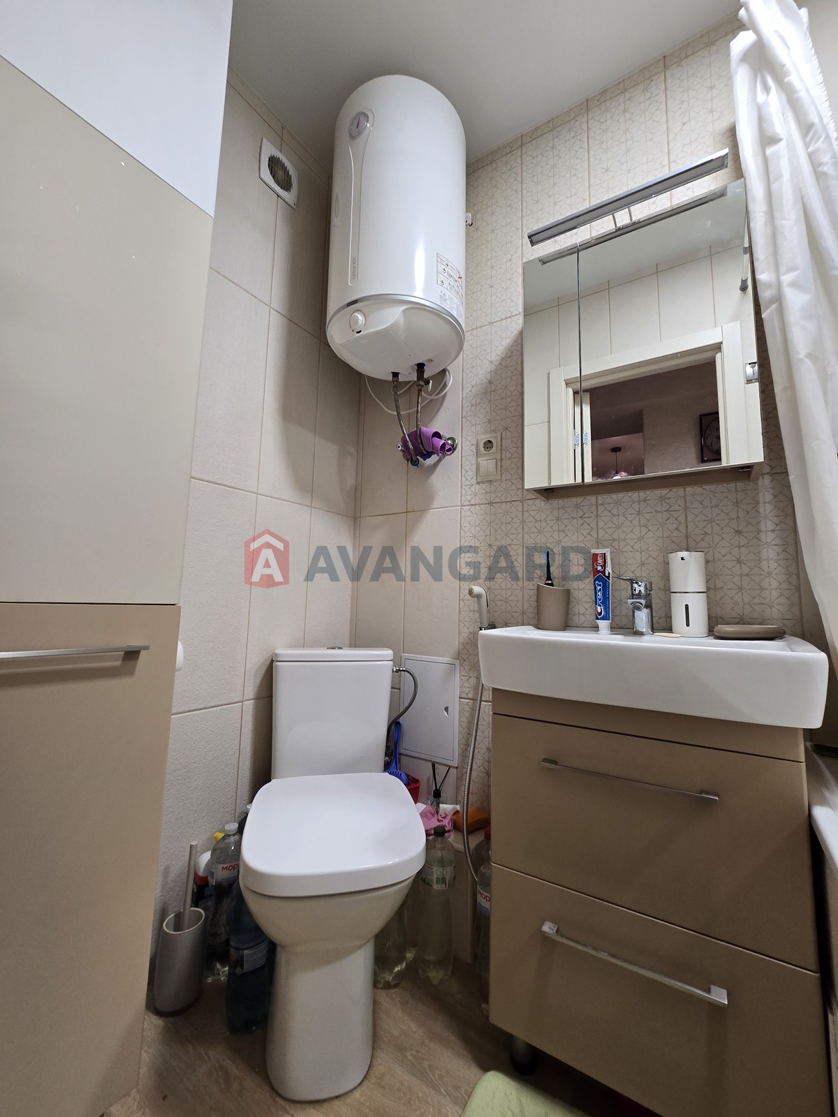 2 . , 43.7/-/8 . ., 9/9   8