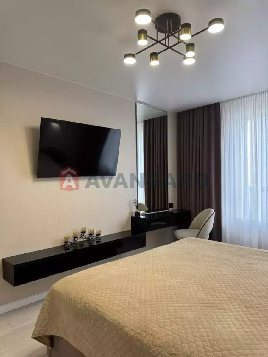 1 ��. ��������, 45/-/- ��. �., 7/10 ������ ���� 4