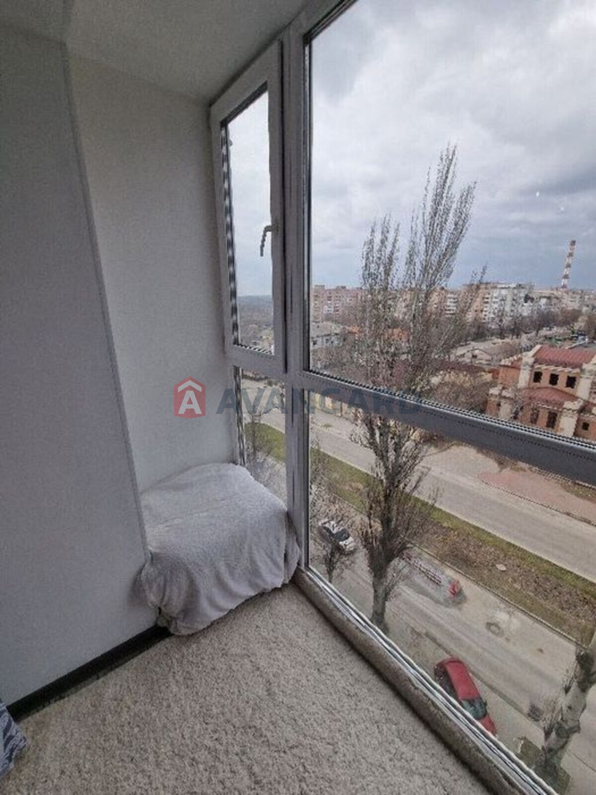 3 ��. ��������, 63/-/9 ��. �., 7/8 ������ ���� 6