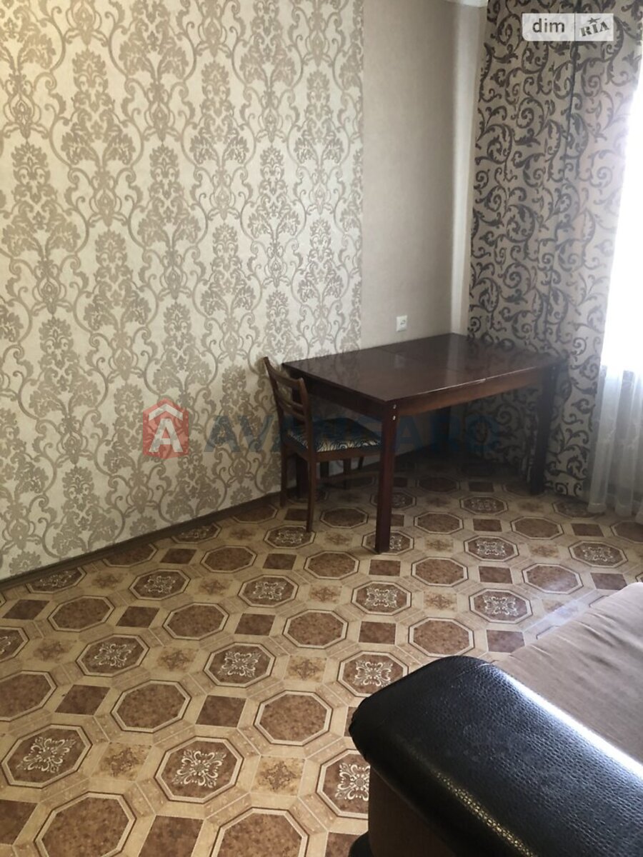 2 ��. ��������, 39/-/- ��. �., 4/5 ������ ���� 2