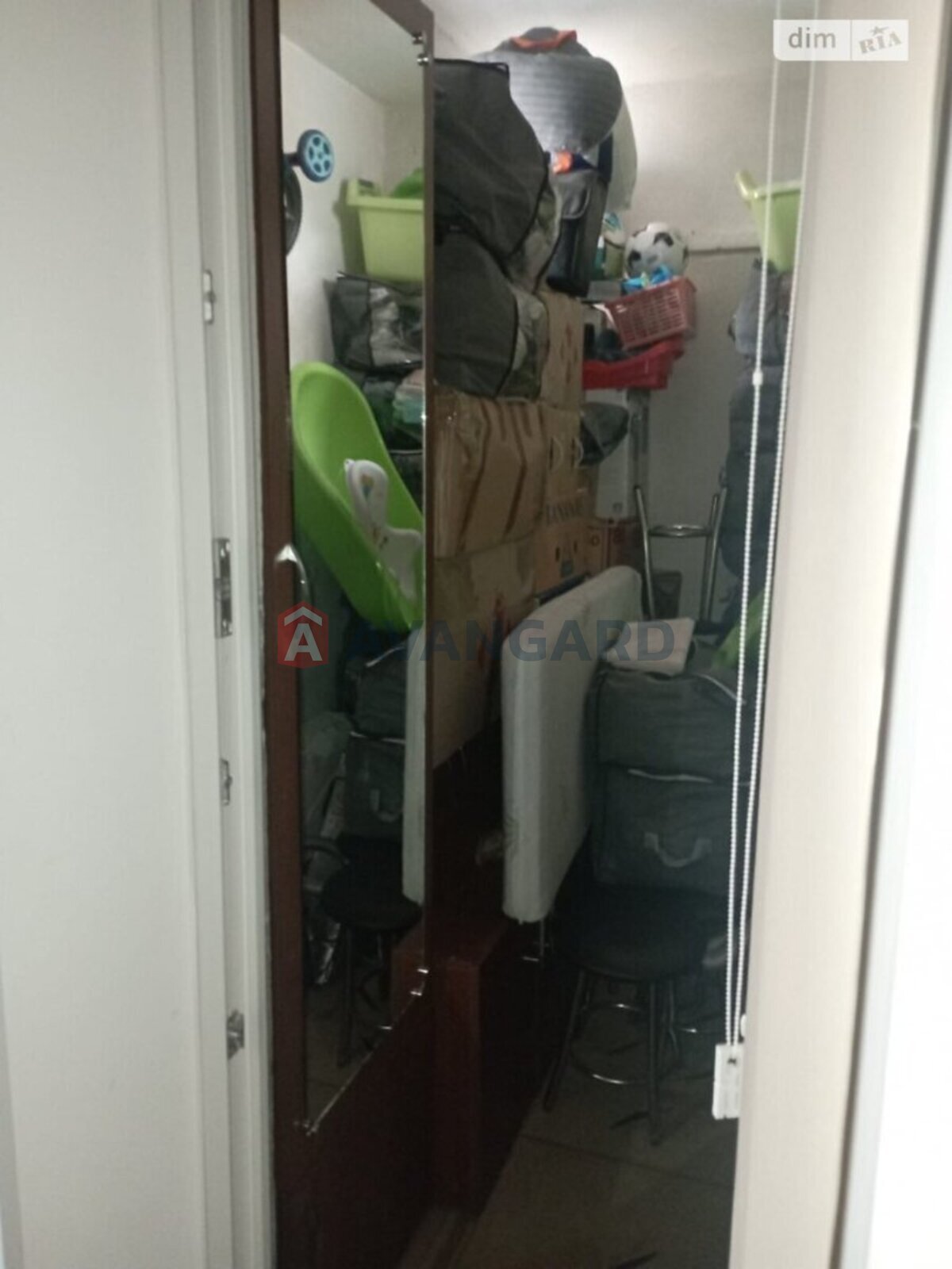 3 ��. ��������, 63/-/8 ��. �., 2/9 ������ ���� 19