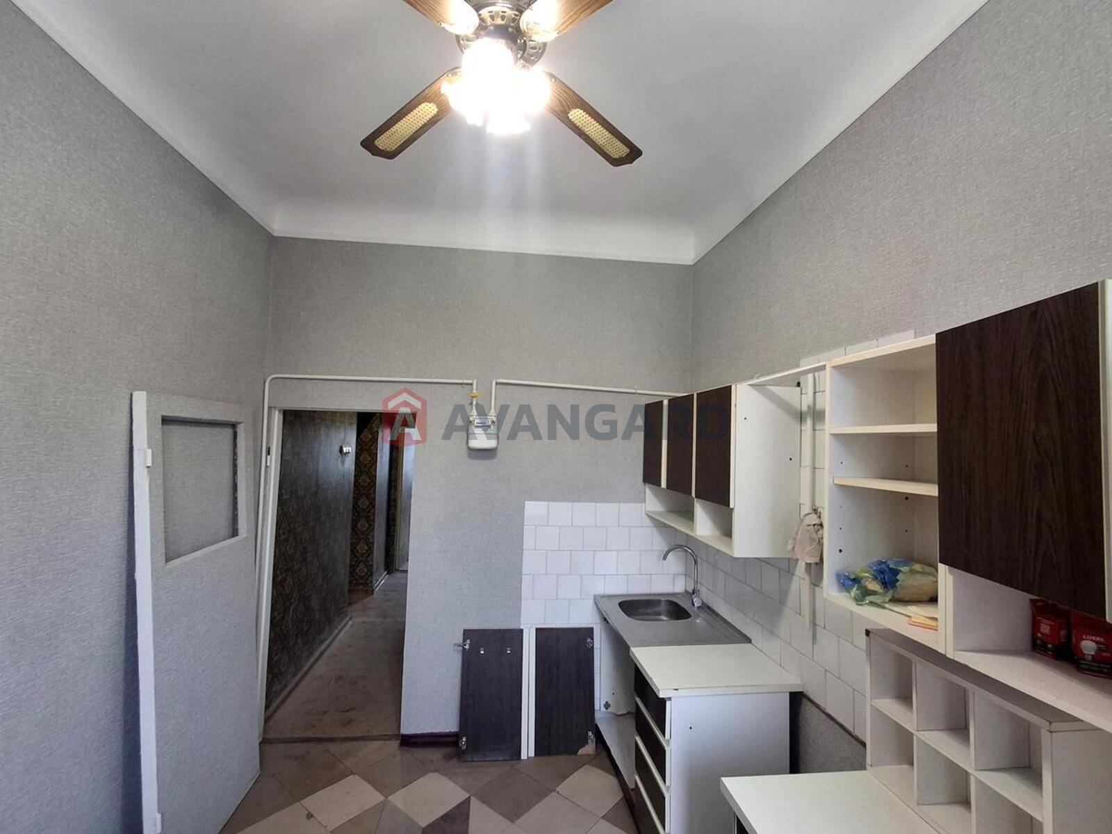 2 ��. ��������, 59/38/10 ��. �., 4/4 ������ ���� 2