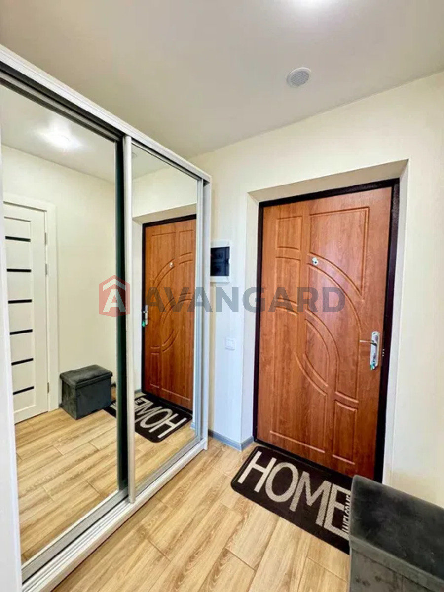 1 ��. ��������, 40/-/10 ��. �., 3/24 ������ ���� 9