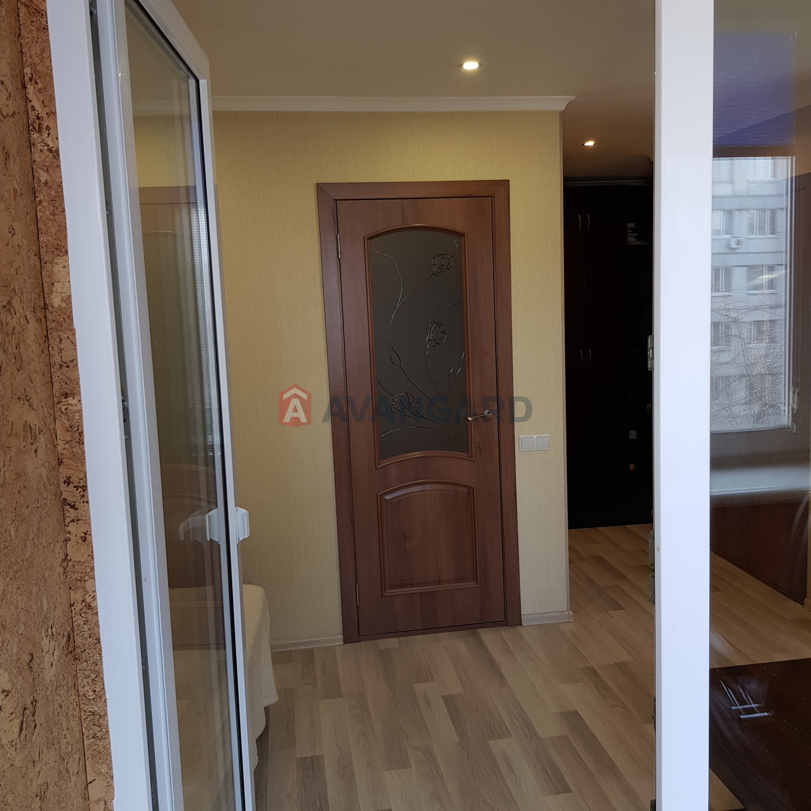 1 ����. ��������, 29,3/17,5/4,4 ��. �., 5/5 ���� ���� 9