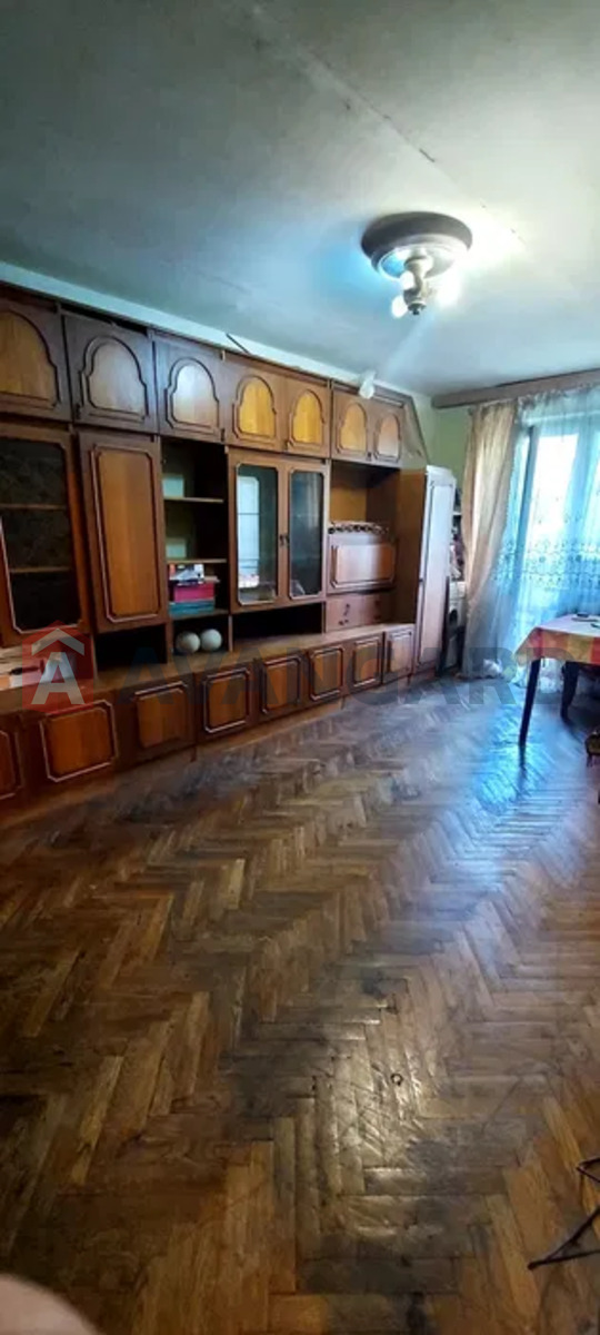 2 ��. ��������, 48/-/7 ��. �., 4/5 ������ ���� 2