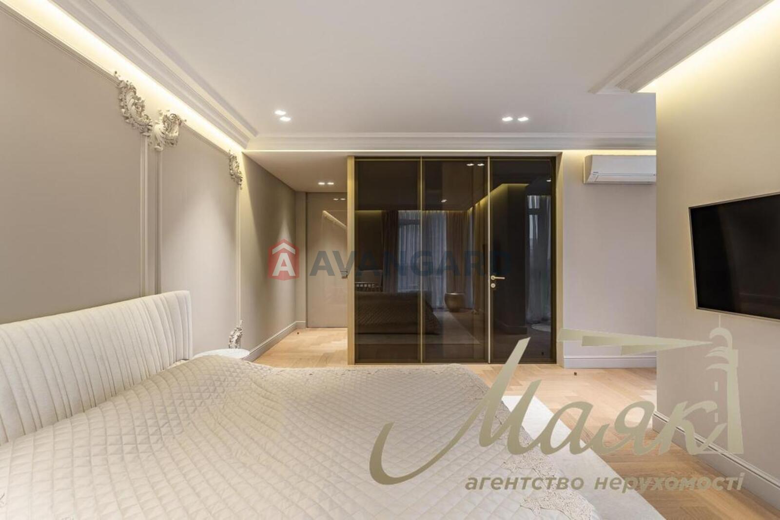 3 ��. ��������, 122/60/40 ��. �., 12/24 ������ ���� 24